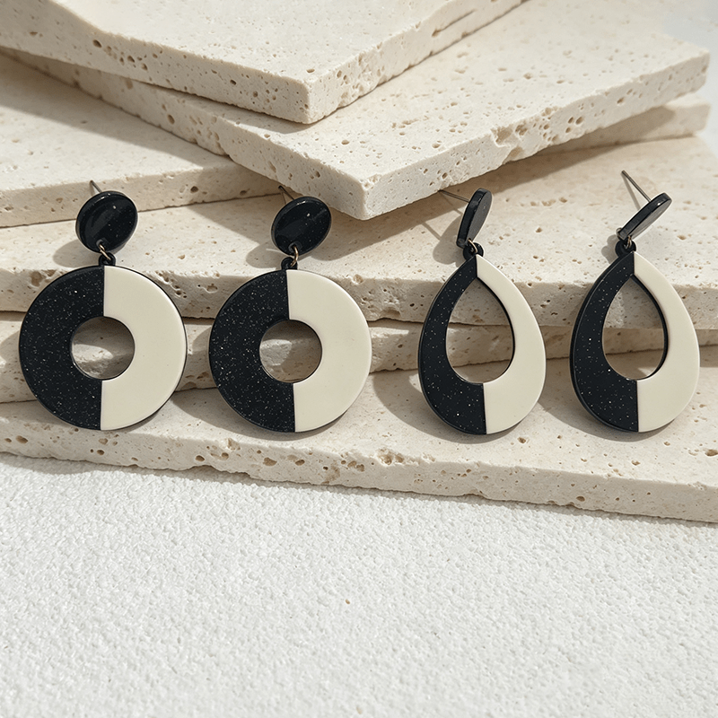 2 Pairs Bohemian Two-Tone Hollow Teardrop Earrings, Versatile
